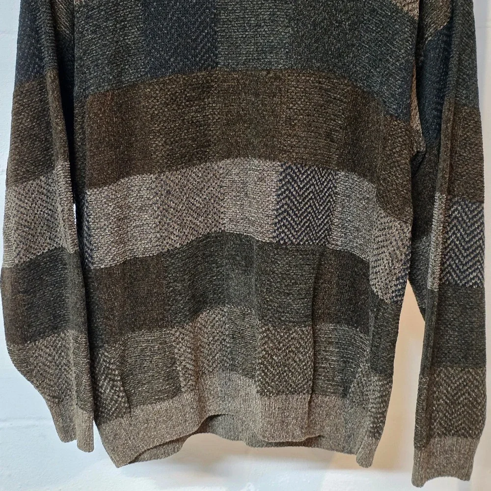 Vintage Consensus Sportswear Men's XL Plaid Patchwork‎ Crew Neck Sweater Soft